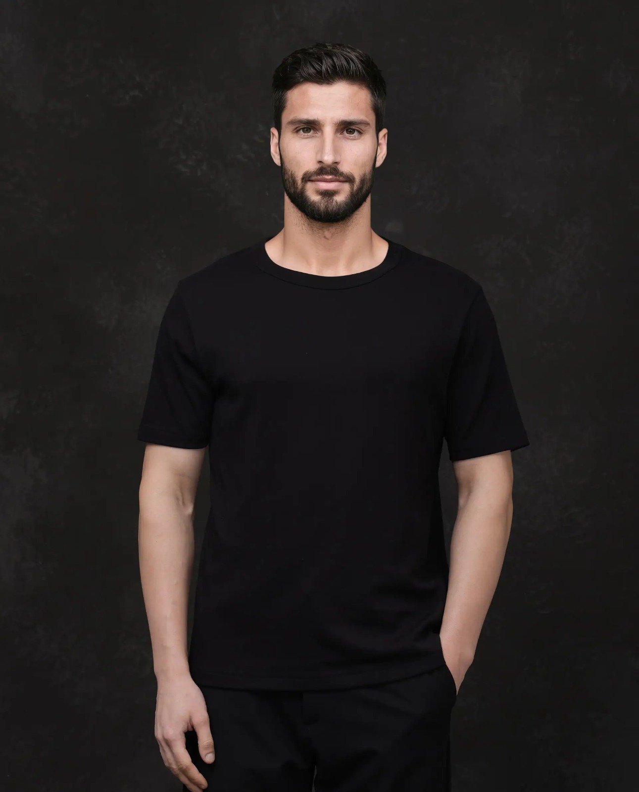 RARE RABBIT Round Neck T-Shirt